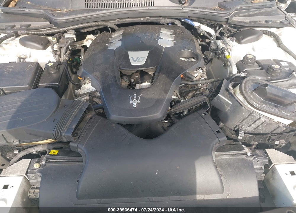 2014 MASERATI GHIBLI VIN: ZAM57XSA6E1103498