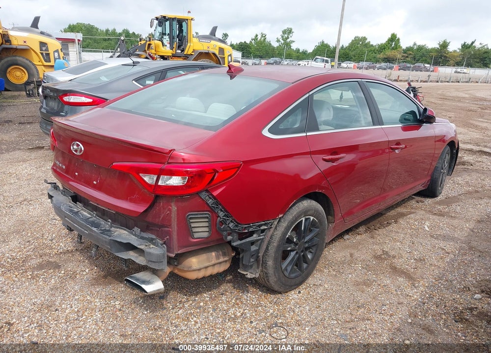 2015 HYUNDAI SONATA SE VIN: 5NPE24AF7FH149253