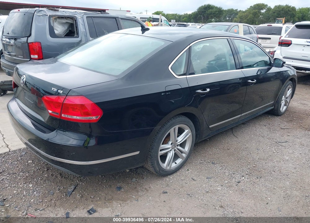 2013 VOLKSWAGEN PASSAT 2.0L TDI SE VIN: 1VWBN7A39DC051915