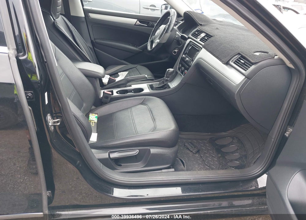 2013 VOLKSWAGEN PASSAT 2.0L TDI SE VIN: 1VWBN7A39DC051915