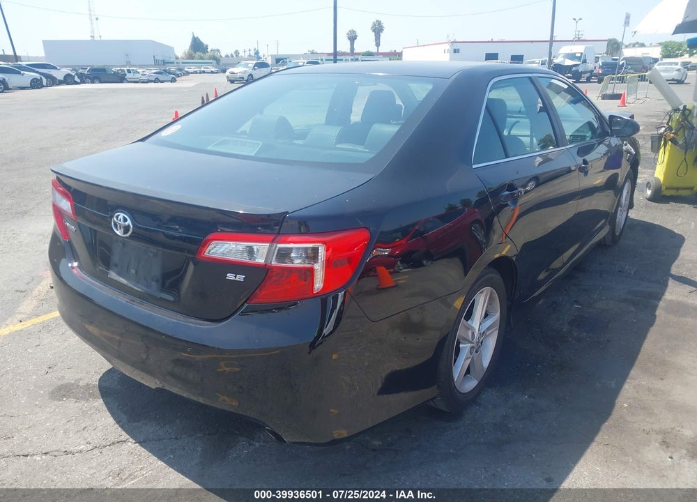 2014 TOYOTA CAMRY SE VIN: 4T1BF1FK5EU869355