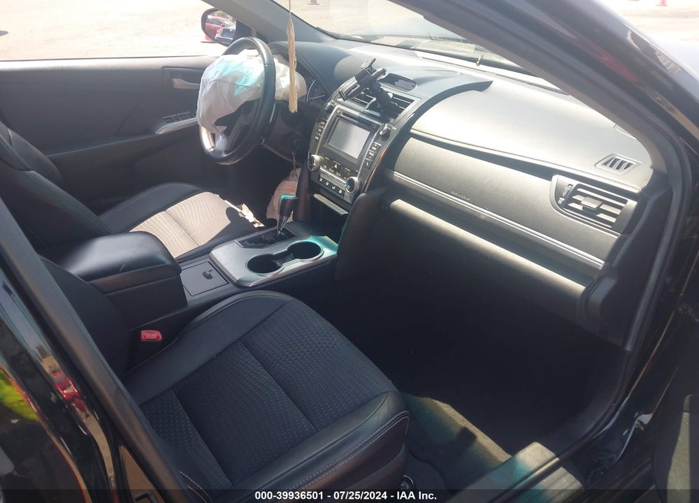 2014 TOYOTA CAMRY SE VIN: 4T1BF1FK5EU869355