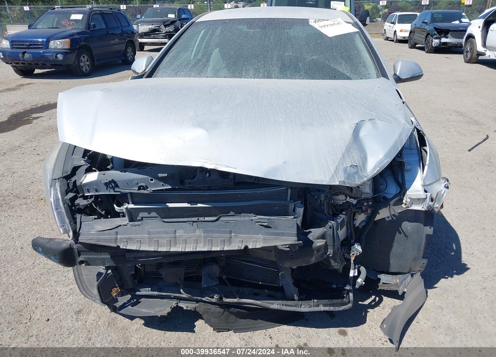 2016 HYUNDAI SONATA HYBRID SE VIN: KMHE24L19GA029539