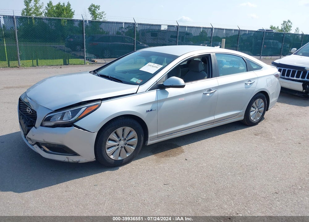 2016 HYUNDAI SONATA HYBRID SE VIN: KMHE24L19GA010988