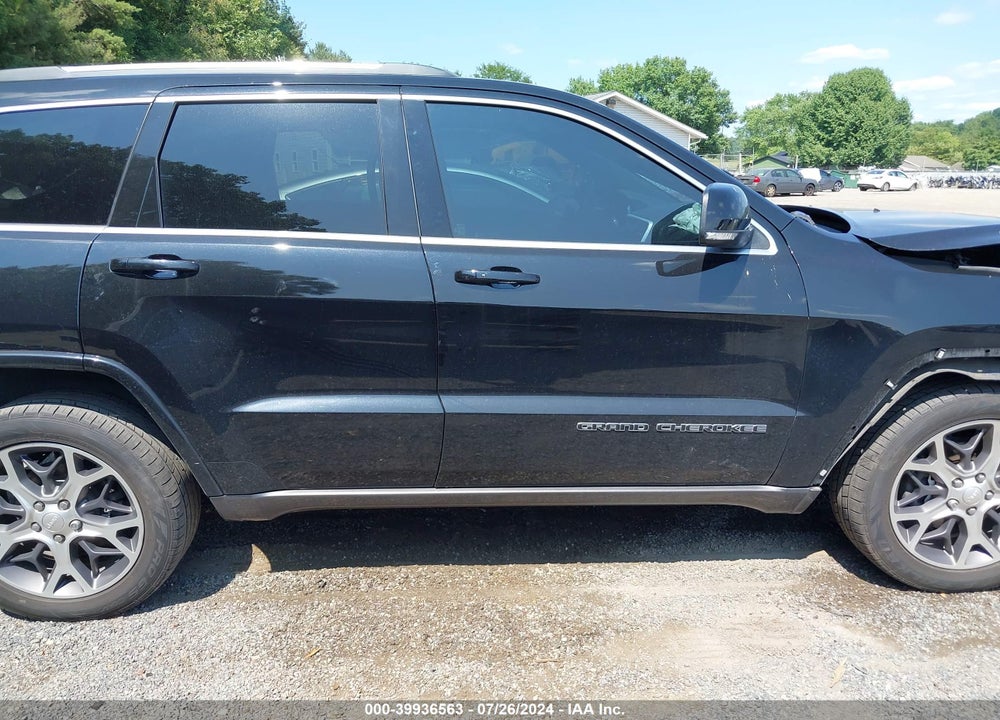 2018 JEEP GRAND CHEROKEE STERLING EDITION 4X4 VIN: 1C4RJFBG2JC120240