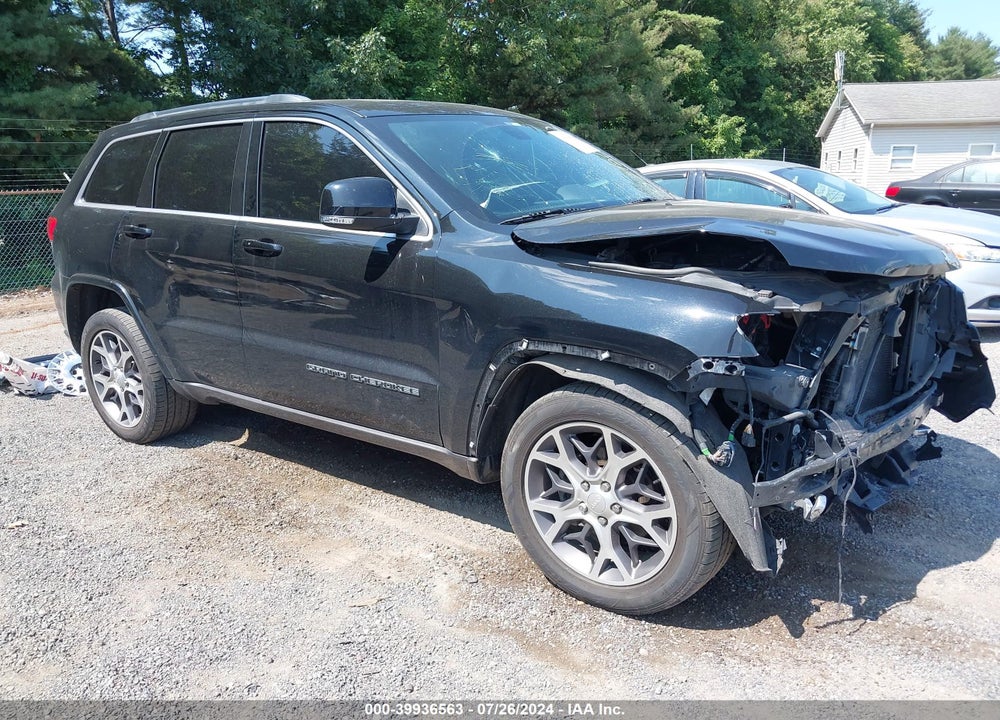 2018 JEEP GRAND CHEROKEE STERLING EDITION 4X4 VIN: 1C4RJFBG2JC120240
