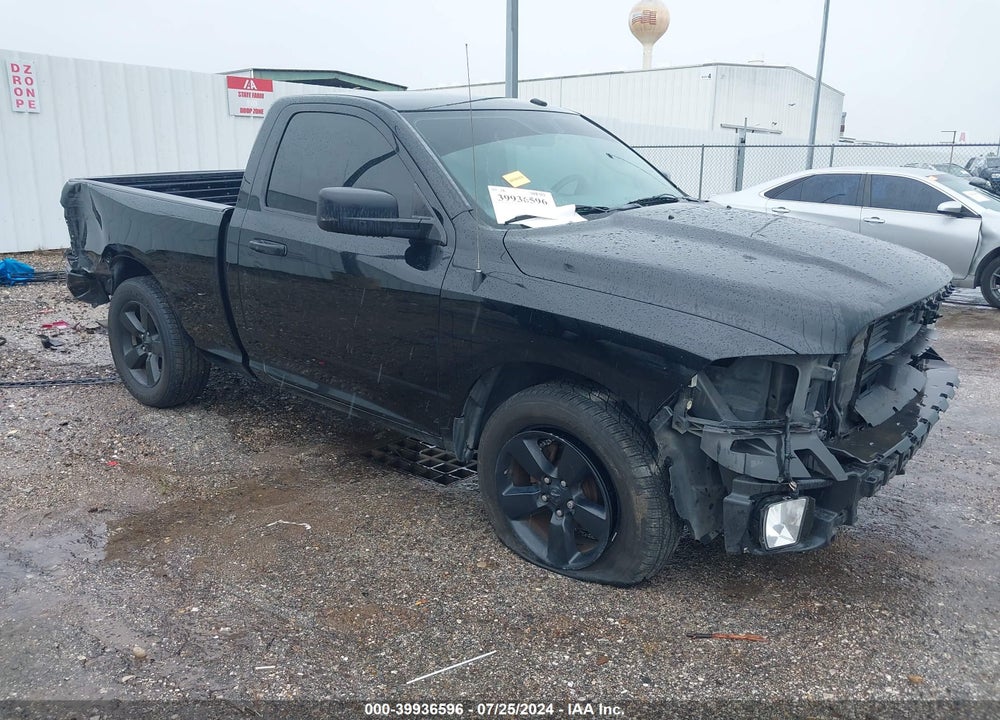 2015 RAM 1500 EXPRESS VIN: 3C6JR6AG1FG517439