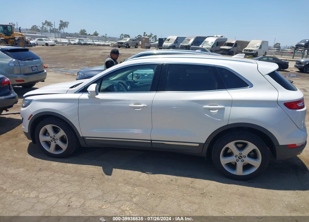 2017 LINCOLN MKC PREMIERE VIN: 5LMCJ1C93HUL62573