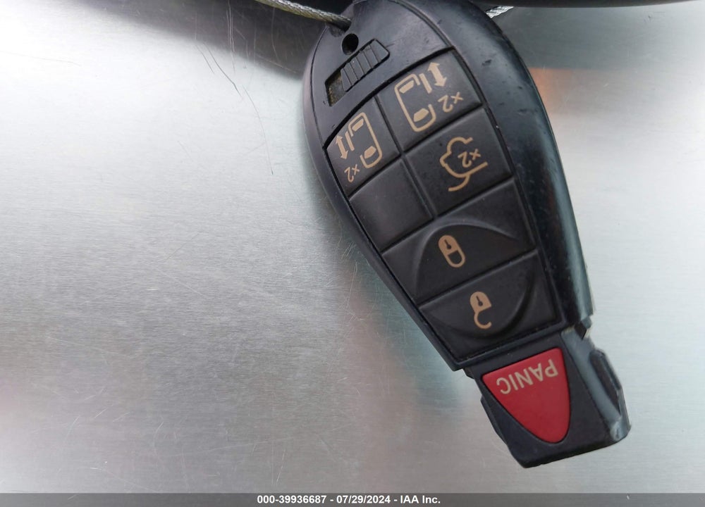 2014 DODGE GRAND CARAVAN SXT VIN: 2C4RDGCG9ER388050