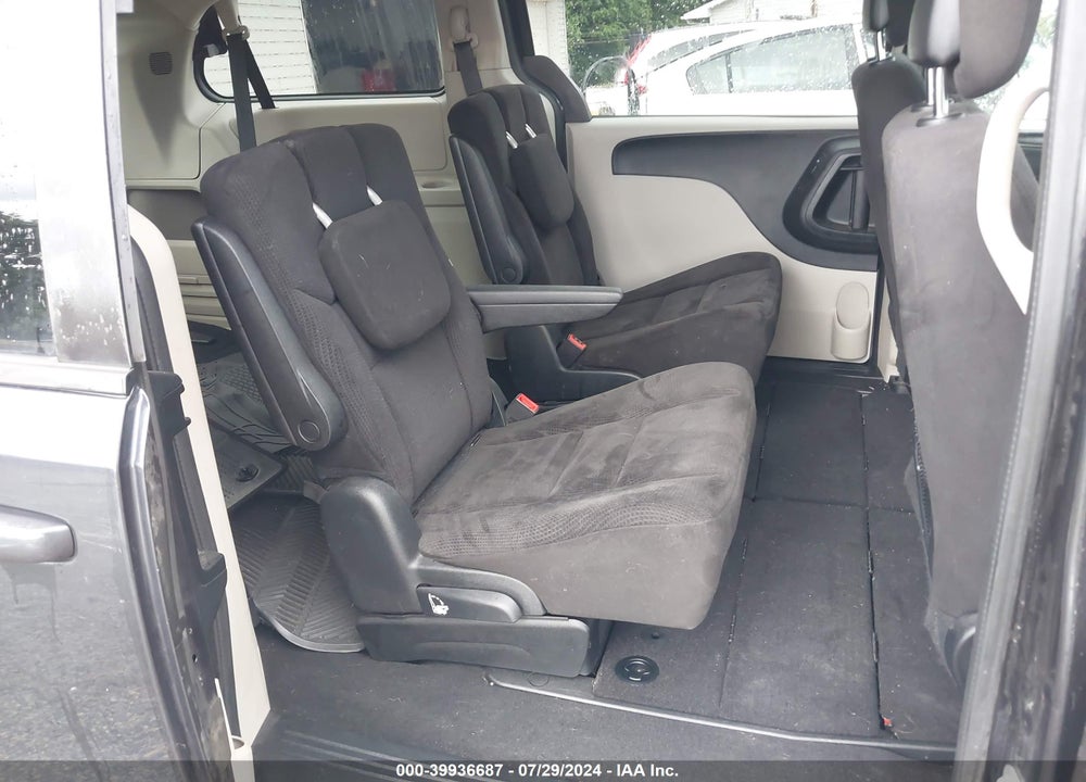 2014 DODGE GRAND CARAVAN SXT VIN: 2C4RDGCG9ER388050
