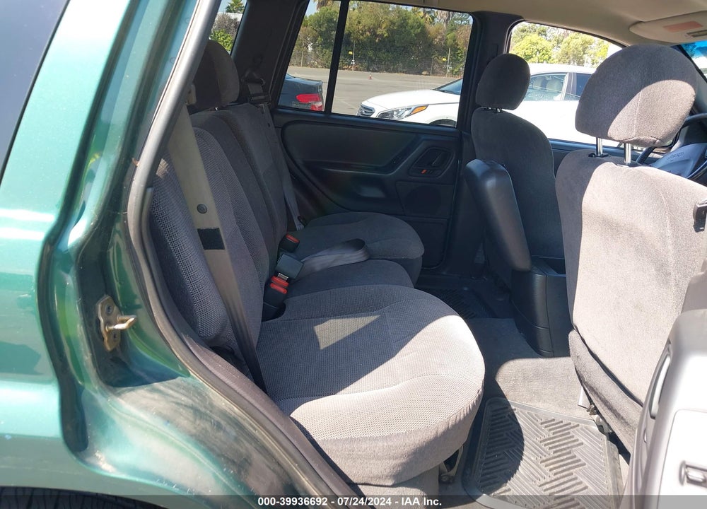 1999 JEEP GRAND CHEROKEE LAREDO VIN: 1J4GW58S8XC551263