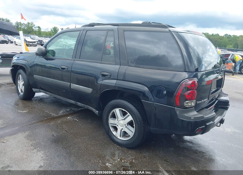 2005 CHEVROLET TRAILBLAZER LS VIN: 1GNDT13S752109151