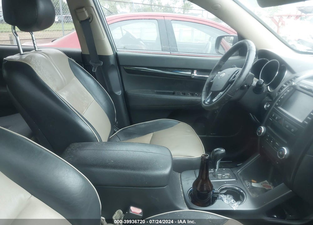 2011 KIA SORENTO EX V6 VIN: 5XYKU4A24BG015019
