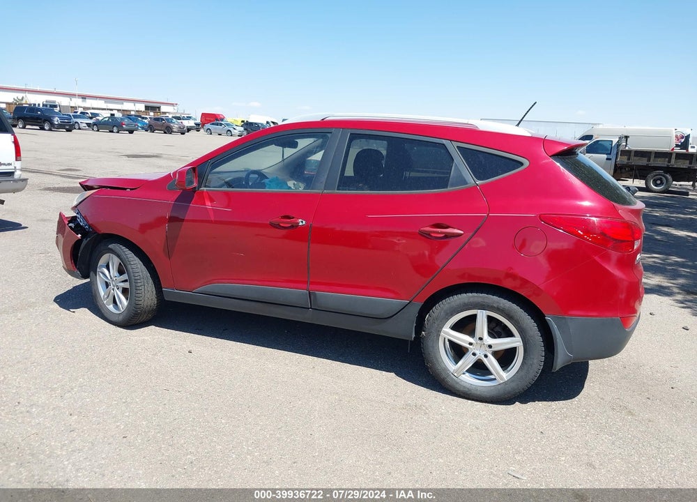 2010 HYUNDAI TUCSON GLS VIN: KM8JU3AC2AU085416