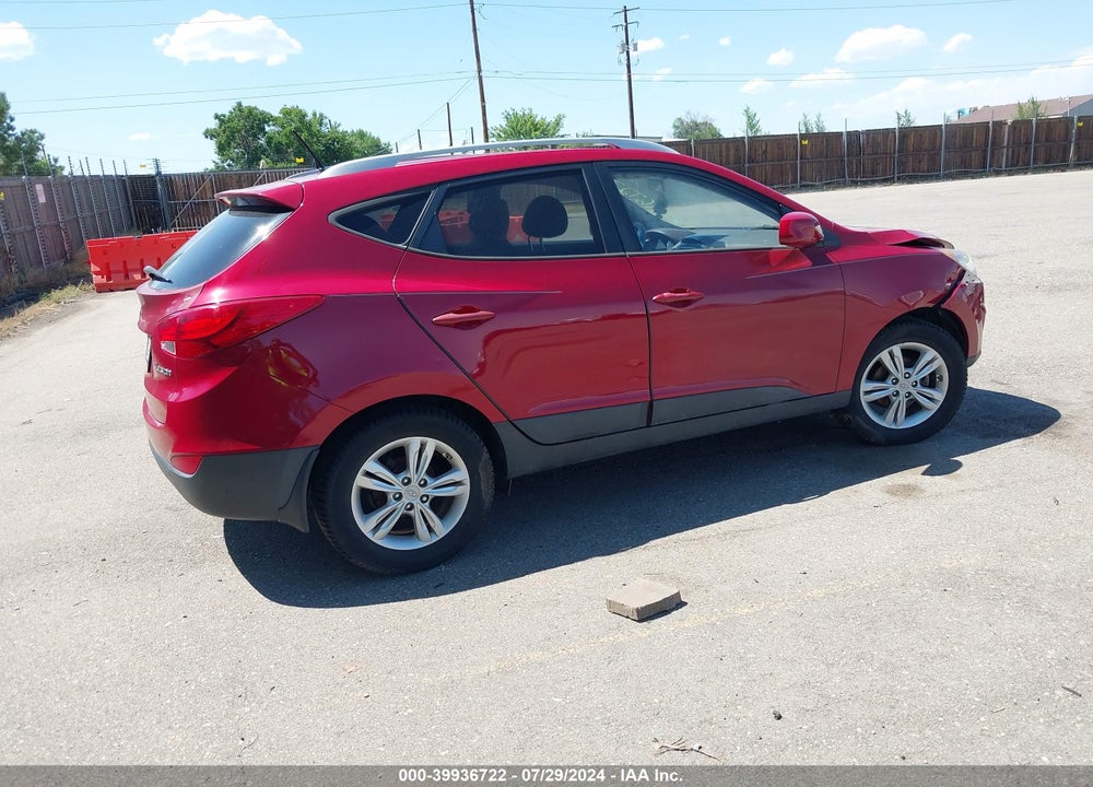 2010 HYUNDAI TUCSON GLS VIN: KM8JU3AC2AU085416