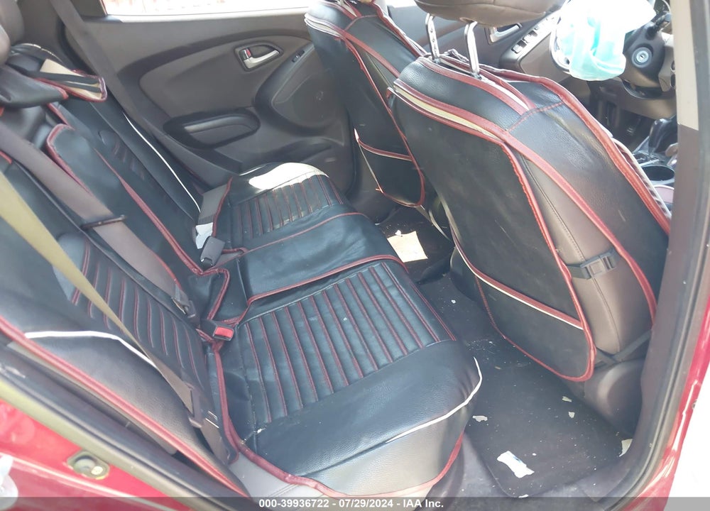 2010 HYUNDAI TUCSON GLS VIN: KM8JU3AC2AU085416