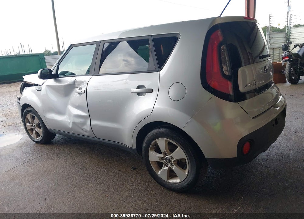 2018 KIA SOUL VIN: KNDJN2A29J7609100