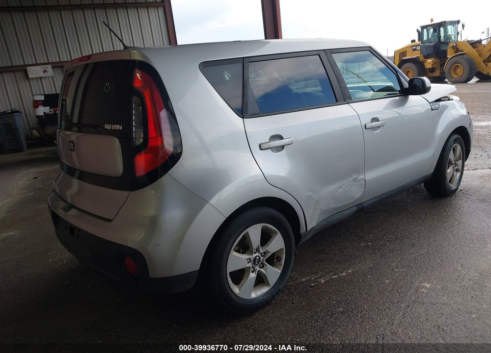 2018 KIA SOUL VIN: KNDJN2A29J7609100