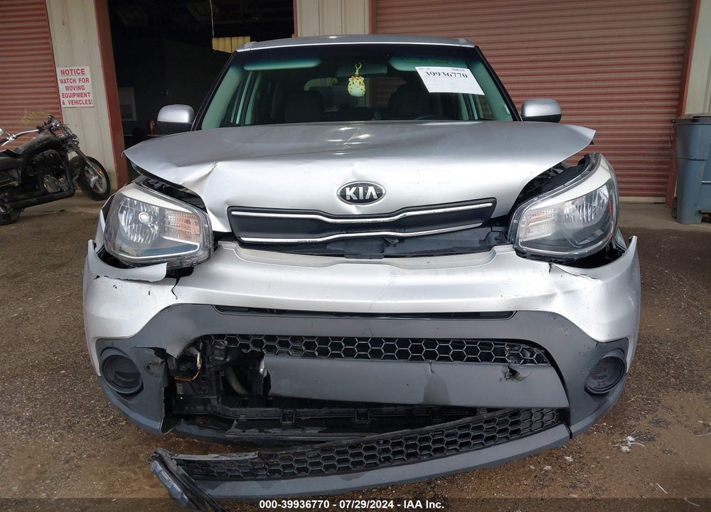 2018 KIA SOUL VIN: KNDJN2A29J7609100