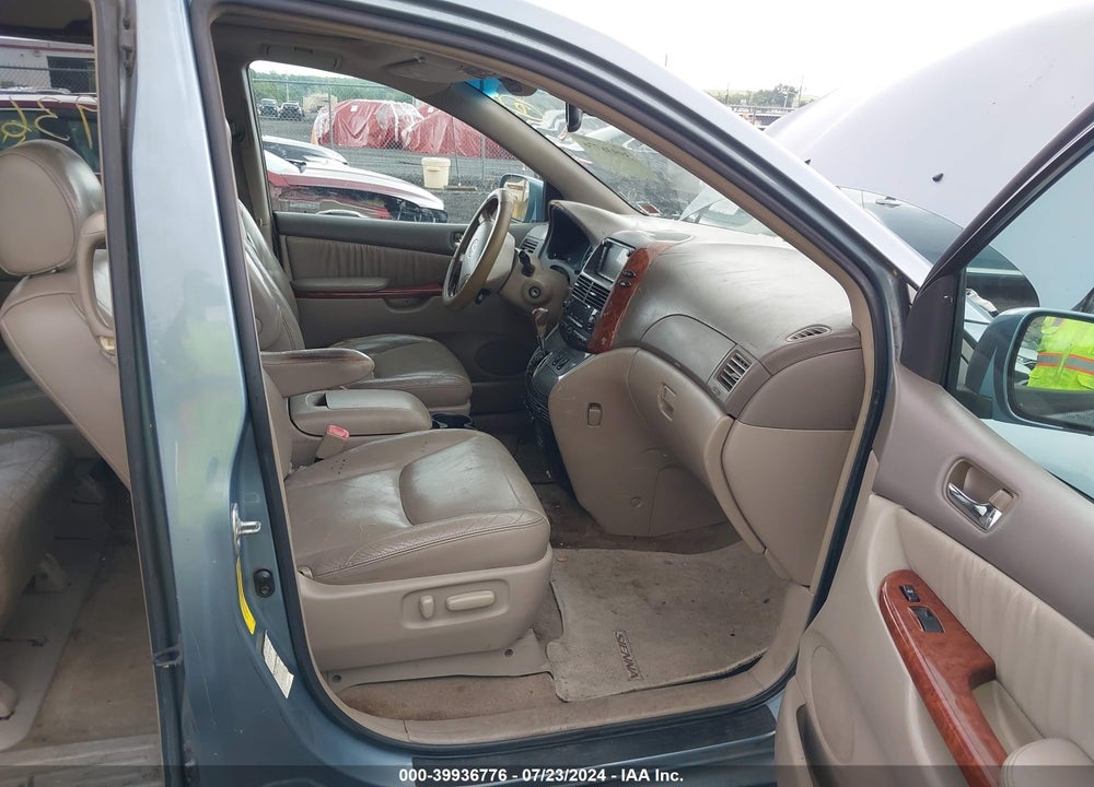 2005 TOYOTA SIENNA XLE LIMITED VIN: 5TDBA22C75S030125