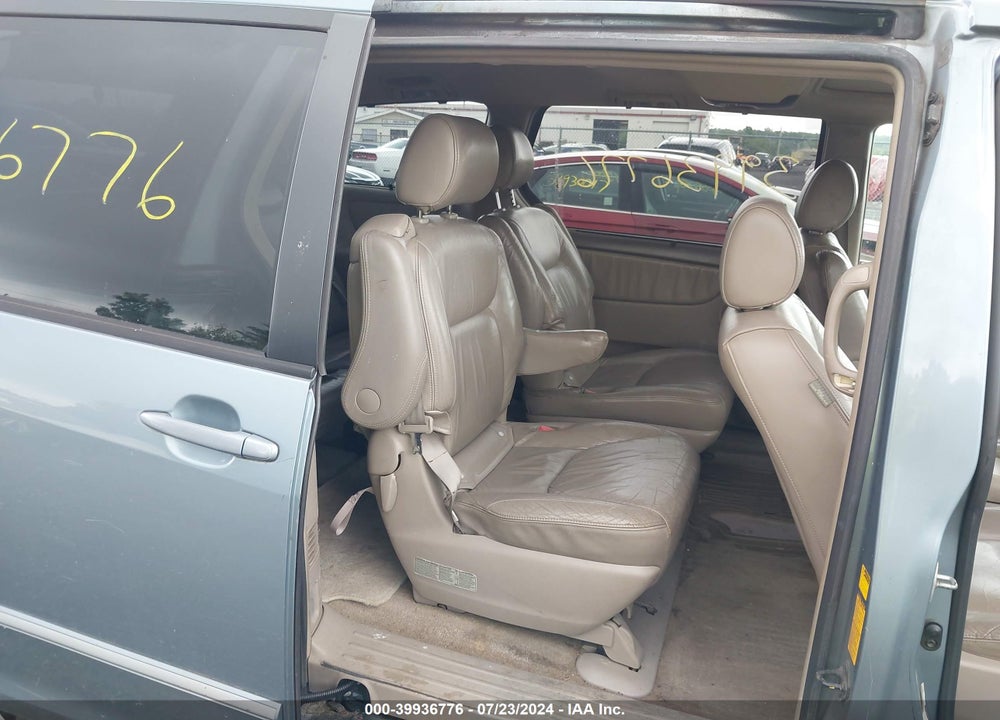2005 TOYOTA SIENNA XLE LIMITED VIN: 5TDBA22C75S030125