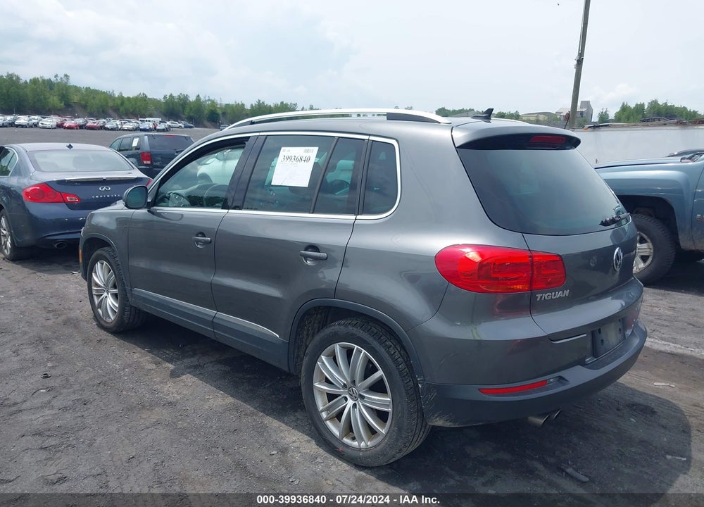 2015 VOLKSWAGEN TIGUAN SEL VIN: WVGBV7AX7FW501497