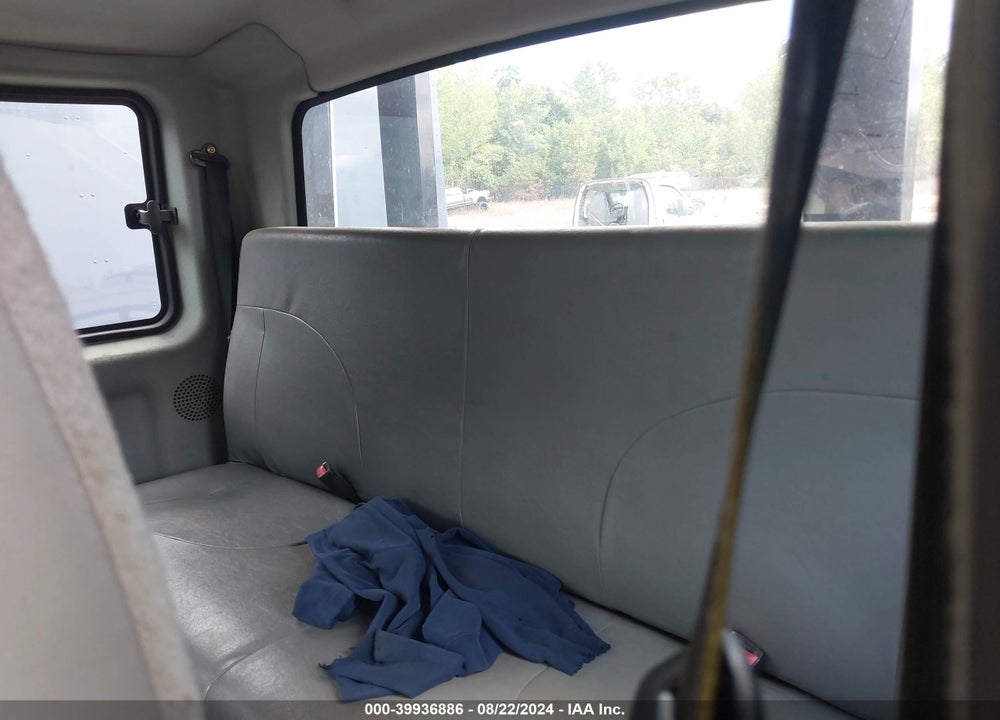 2003 INTERNATIONAL 4000 4200 VIN: 1HTMPAFM03H559988