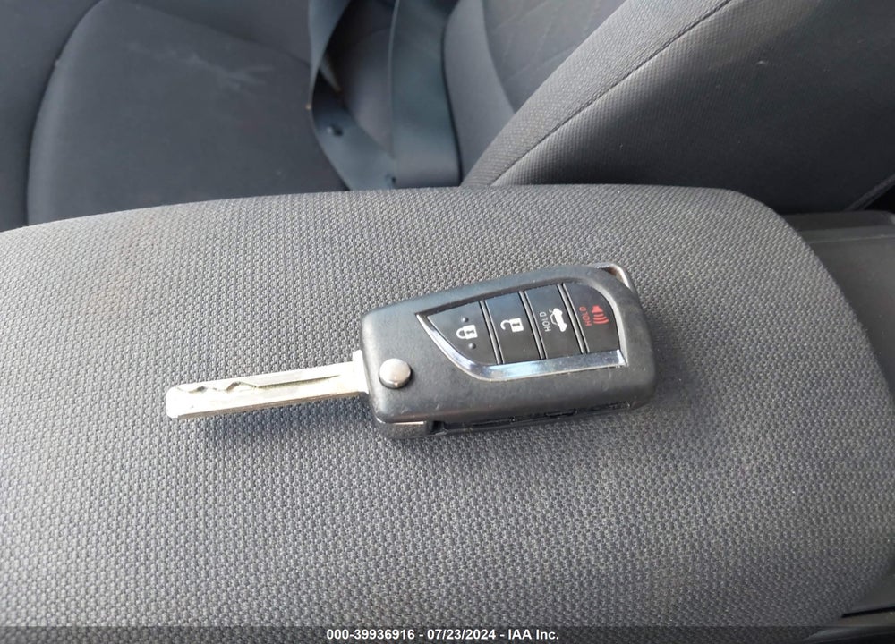 2021 TOYOTA COROLLA LE VIN: 5YFEPMAE0MP172589