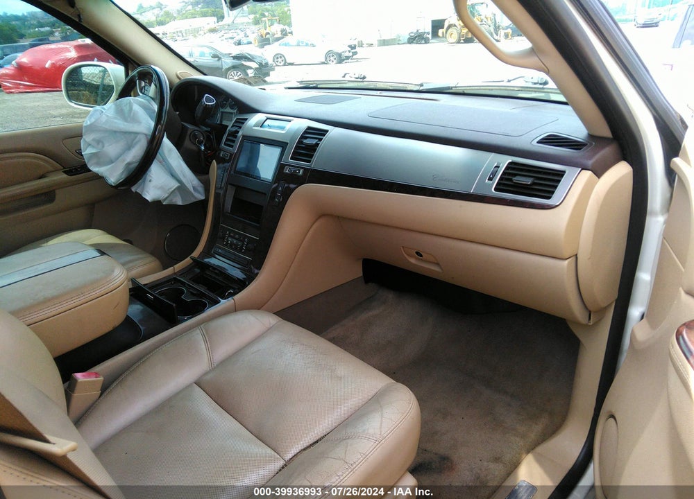 2010 CADILLAC ESCALADE EXT VIN: 3GYVKMEF8AG185958