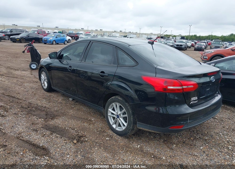 2017 FORD FOCUS SE VIN: 1FADP3F21HL210338