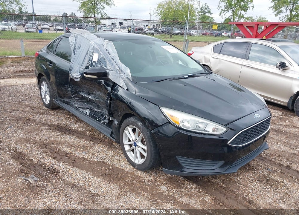 2017 FORD FOCUS SE VIN: 1FADP3F21HL210338