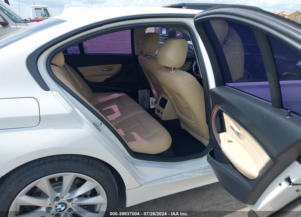 2018 BMW 320I XDRIVE VIN: WBA8E5G59JNU46474