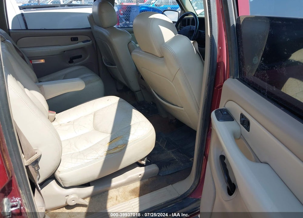 2003 CHEVROLET SUBURBAN 1500 LT VIN: 1GNEC16Z93J261304