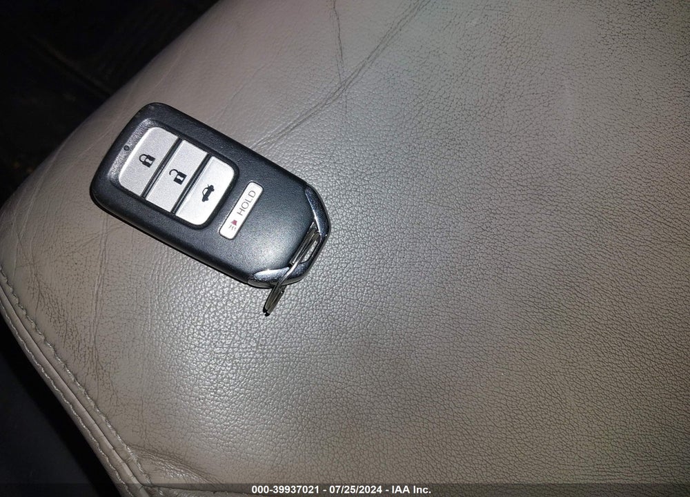 2015 HONDA CIVIC EX-L VIN: 19XFB2F94FE105470