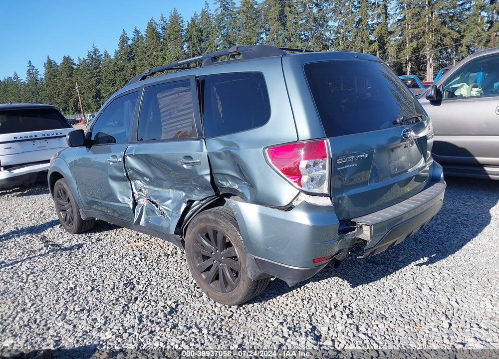 2011 SUBARU FORESTER 2.5X PREMIUM VIN: JF2SHBCC8BH772836