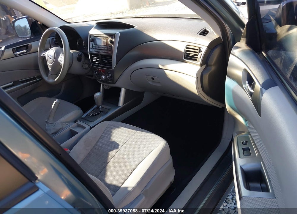 2011 SUBARU FORESTER 2.5X PREMIUM VIN: JF2SHBCC8BH772836