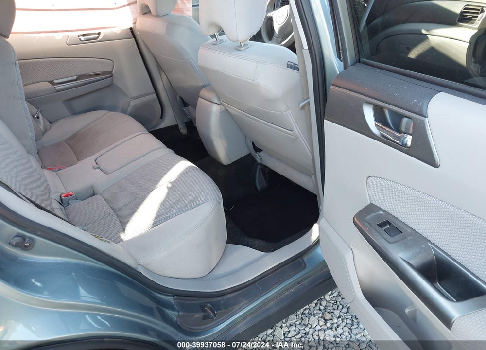 2011 SUBARU FORESTER 2.5X PREMIUM VIN: JF2SHBCC8BH772836