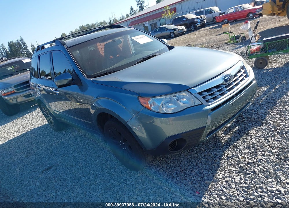 2011 SUBARU FORESTER 2.5X PREMIUM VIN: JF2SHBCC8BH772836