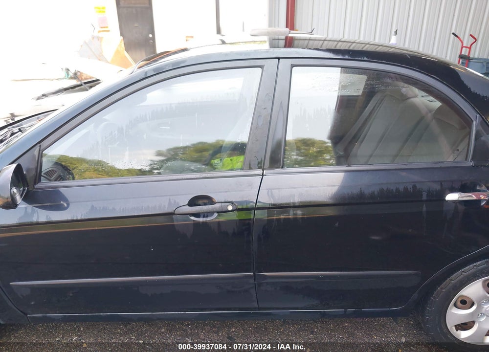 2008 KIA SPECTRA VIN: KNAFE121685549916