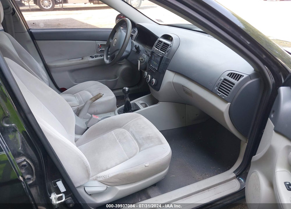 2008 KIA SPECTRA VIN: KNAFE121685549916