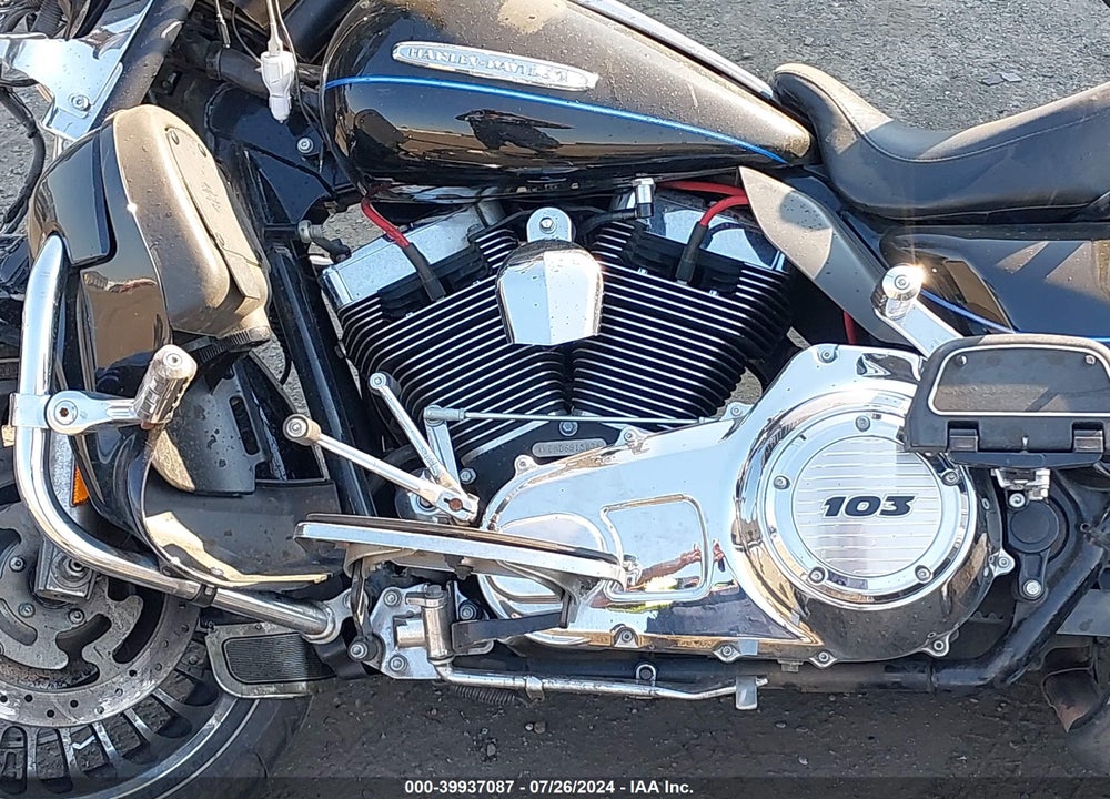 2013 HARLEY-DAVIDSON FLHTK ELECTRA GLIDE ULTRA LTD VIN: 1HD1KEM1XDB681503