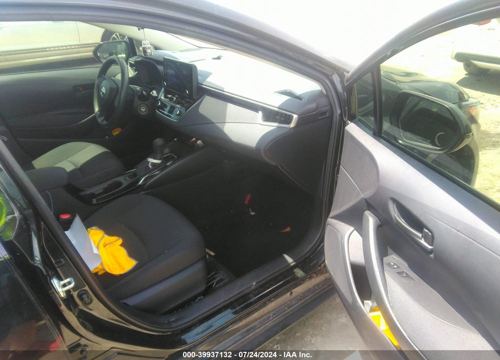 2022 TOYOTA COROLLA LE VIN: JTDEPMAEXNJ216023