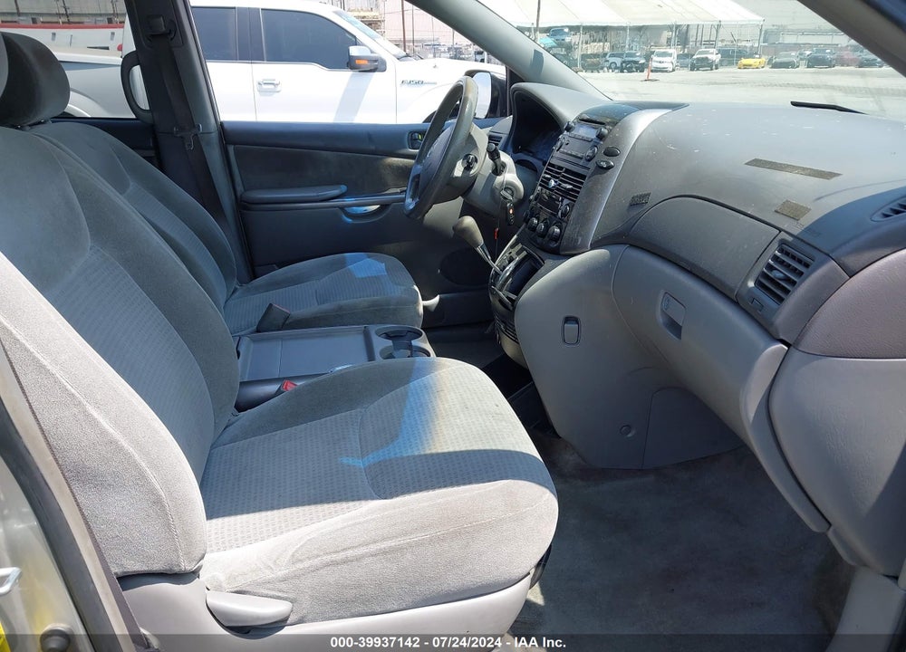 2006 TOYOTA SIENNA CE VIN: 5TDZA23C76S537377