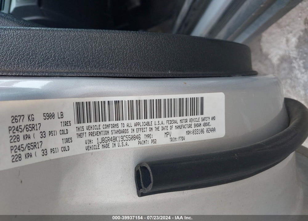 2009 JEEP GRAND CHEROKEE LAREDO VIN: 1J8GR48K19C550846
