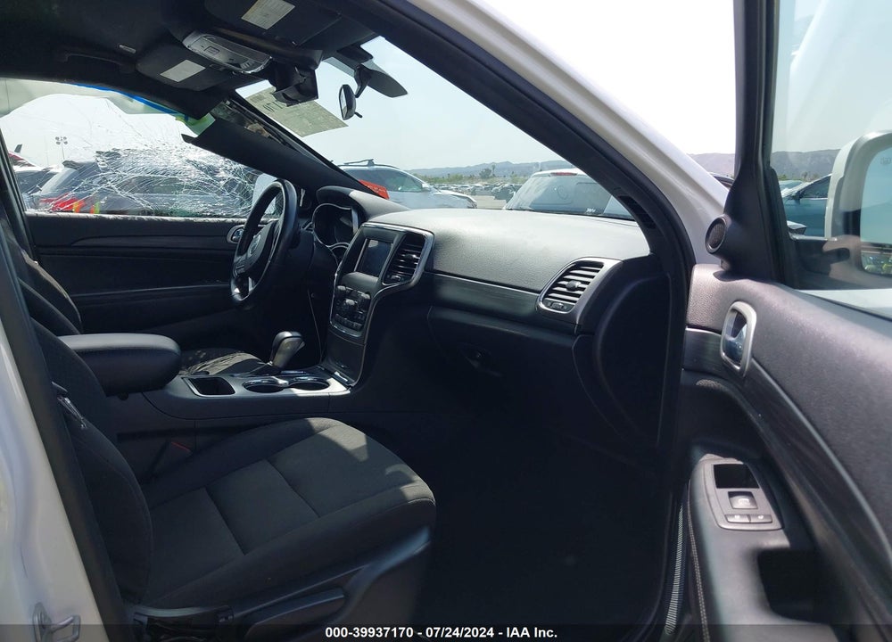2020 JEEP GRAND CHEROKEE LAREDO E 4X4 VIN: 1C4RJFAG5LC226413