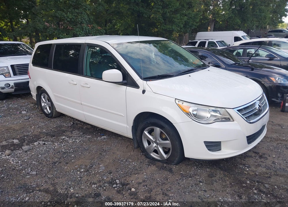 2010 VOLKSWAGEN ROUTAN SE VIN: 2V4RW3D10AR424379