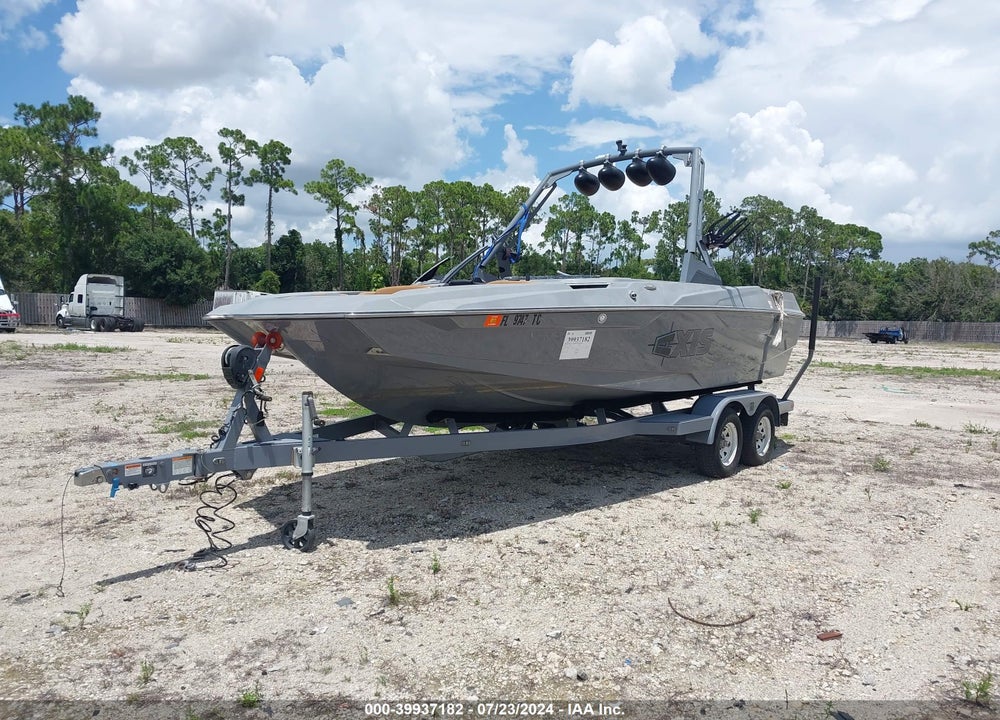 2022 AXIS WAKE VIN: AWRB3957I122