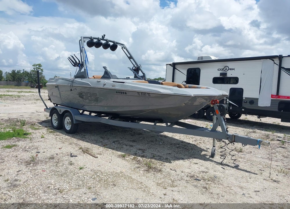 2022 AXIS WAKE VIN: AWRB3957I122