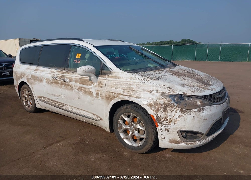 2017 CHRYSLER PACIFICA TOURING L VIN: 2C4RC1BG7HR543538