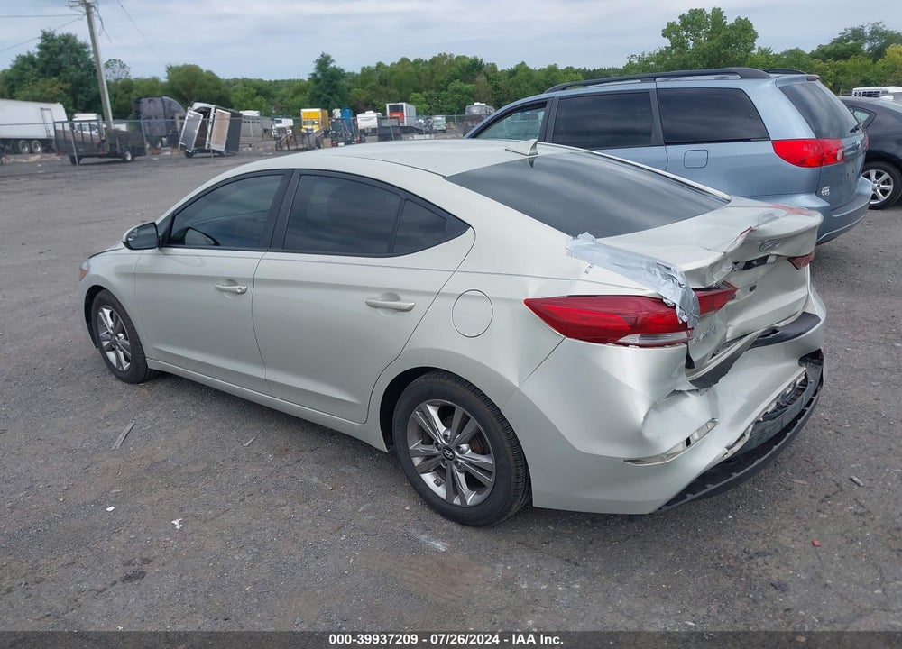 2017 HYUNDAI ELANTRA SE VIN: KMHD84LF0HU210258